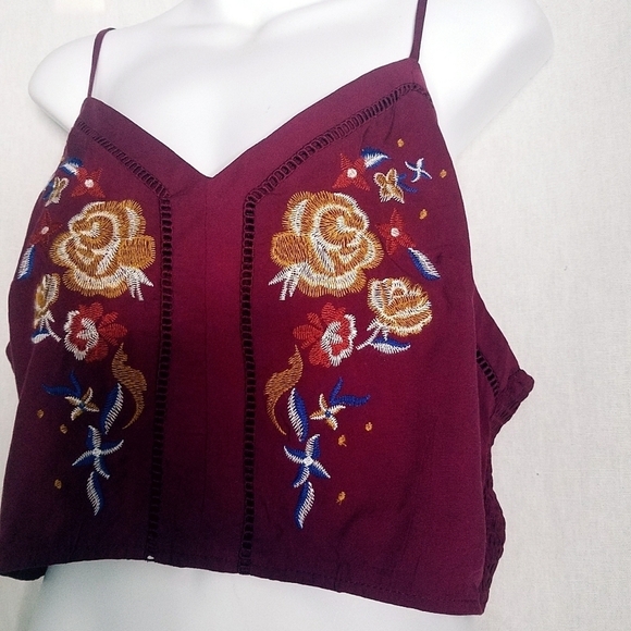 Xhilaration Top Crop Tank Smocked Straps Embroidered Floral Euro Summer - Picture 7 of 10
